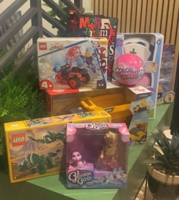Gifts donated by L&Q Homes Beauchamp Park scheme